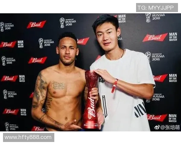 内马尔与足球明星情侣的浪漫故事揭示了爱情与事业的完美平衡